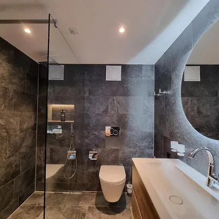 Riverside 3rd Floor North Saas-Fee